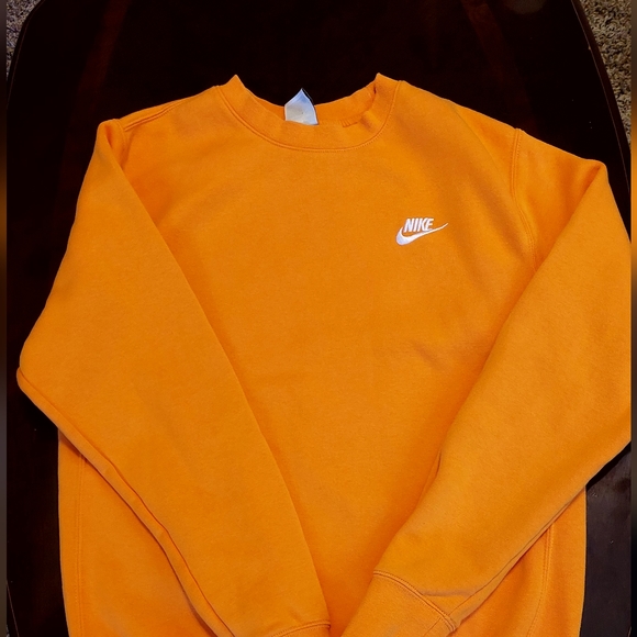 Orange Nike Pullover size adult small - Picture 7 of 7